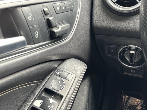 Used 2014 Mercedes-Benz CLA 250 4MATIC image 26