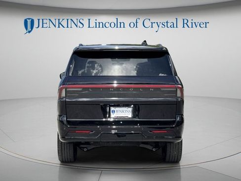 New 2026 Lincoln Navigator Reserve w/ Jet Appearance Package AWD/4WD image 5