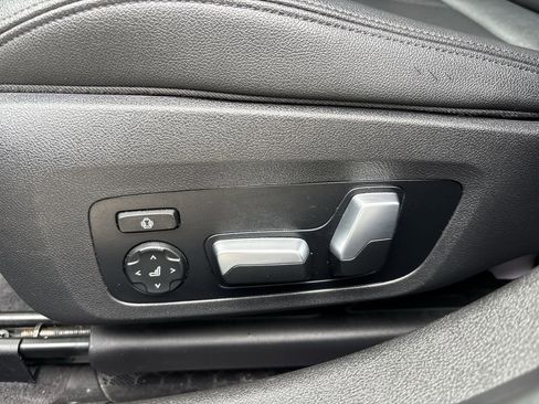 Used 2020 BMW 330i xDrive Sedan w/ Convenience Package AWD/4WD image 19