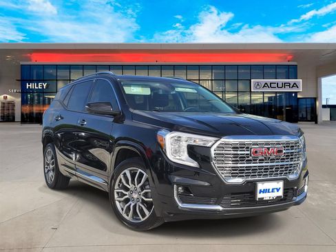 Used 2024 GMC Terrain Denali w/ Denali Premium Package AWD/4WD image 1