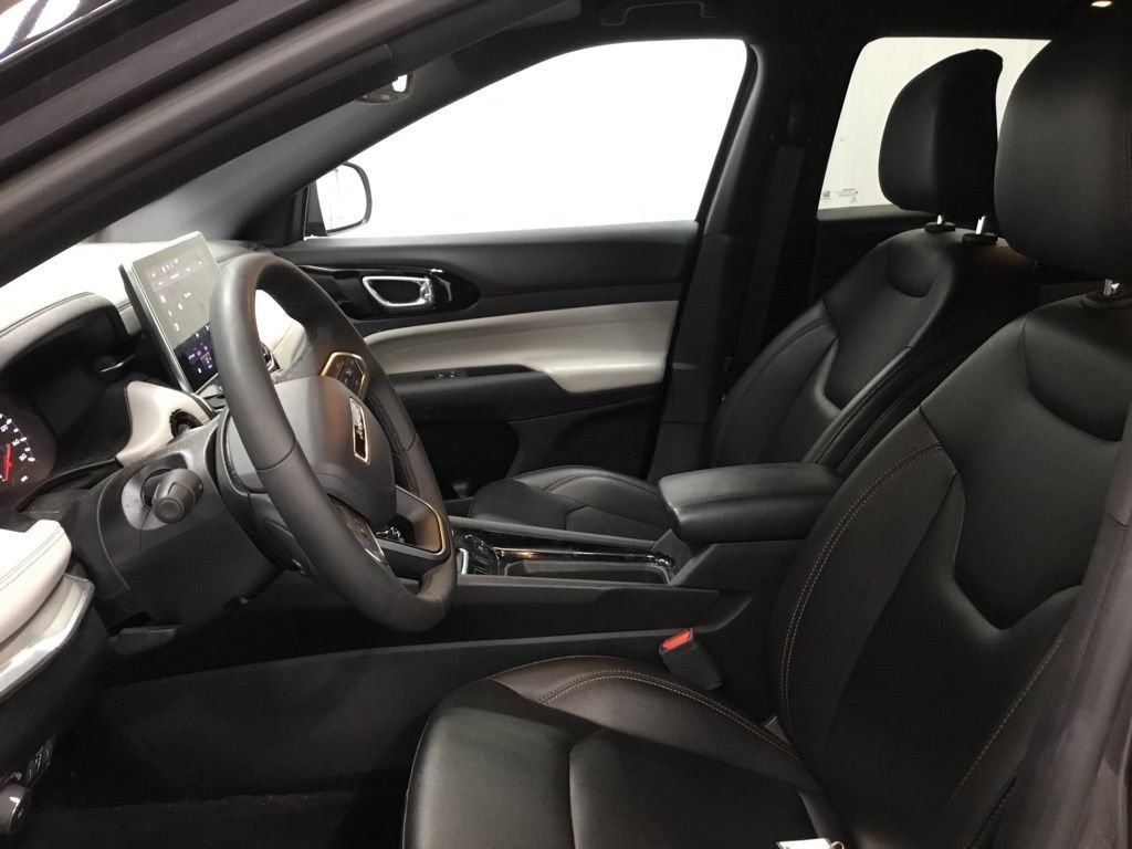 Used 2024 Jeep Compass Limited AWD/4WD image 10