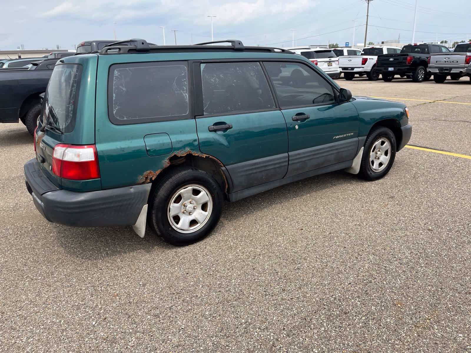 Used 2001 Subaru Forester L AWD/4WD image 14
