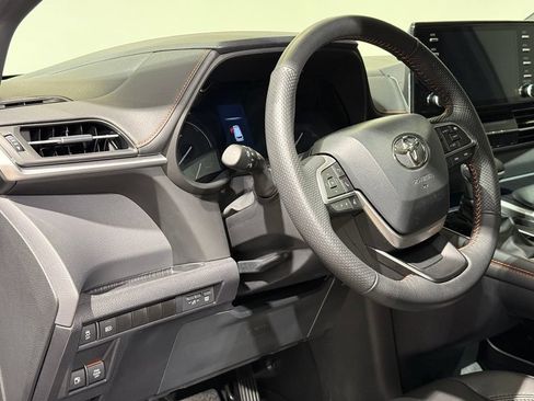 Certified 2024 Toyota Sienna XSE AWD/4WD image 17