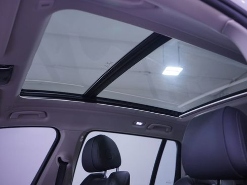 Used 2022 BMW X7 xDrive40i w/ Parking Assistance Package image 8