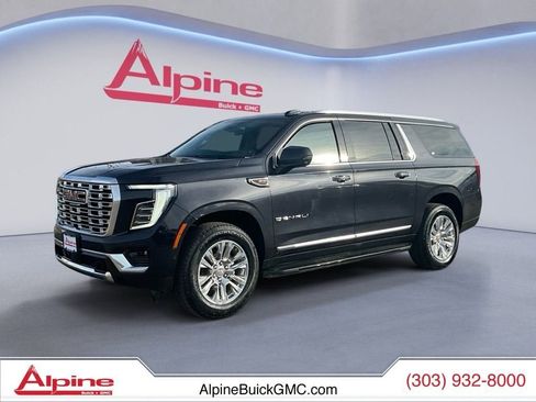 Used 2025 GMC Yukon XL Denali image 1
