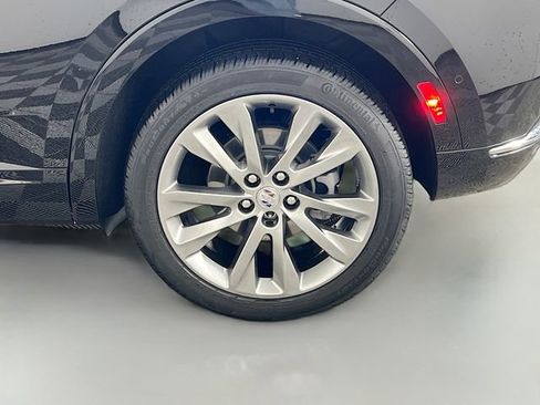 Used 2022 Buick Envision Avenir w/ Technology Package II image 39