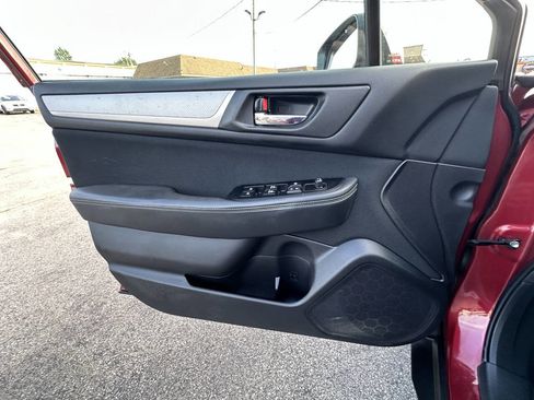 Used 2016 Subaru Outback 2.5i Premium image 13