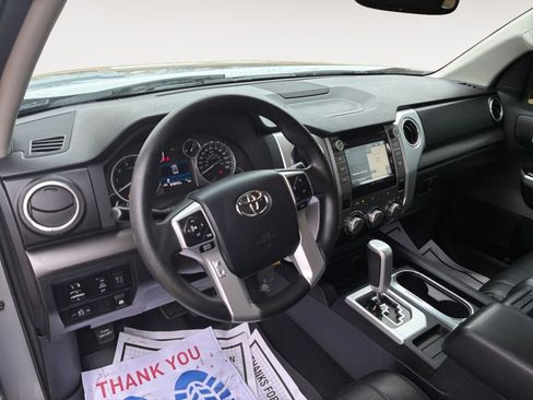 Used 2017 Toyota Tundra SR5 w/ SR5 Upgrade Package image 35