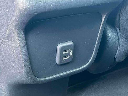 Used 2023 Chevrolet Equinox LT image 17