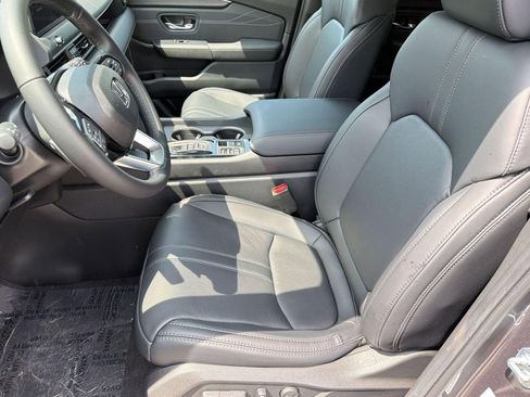 New 2026 Honda Pilot Touring image 5