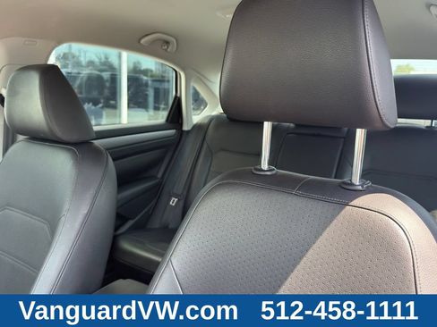 Used 2015 Volkswagen Passat 1.8T Limited Edition FWD image 12