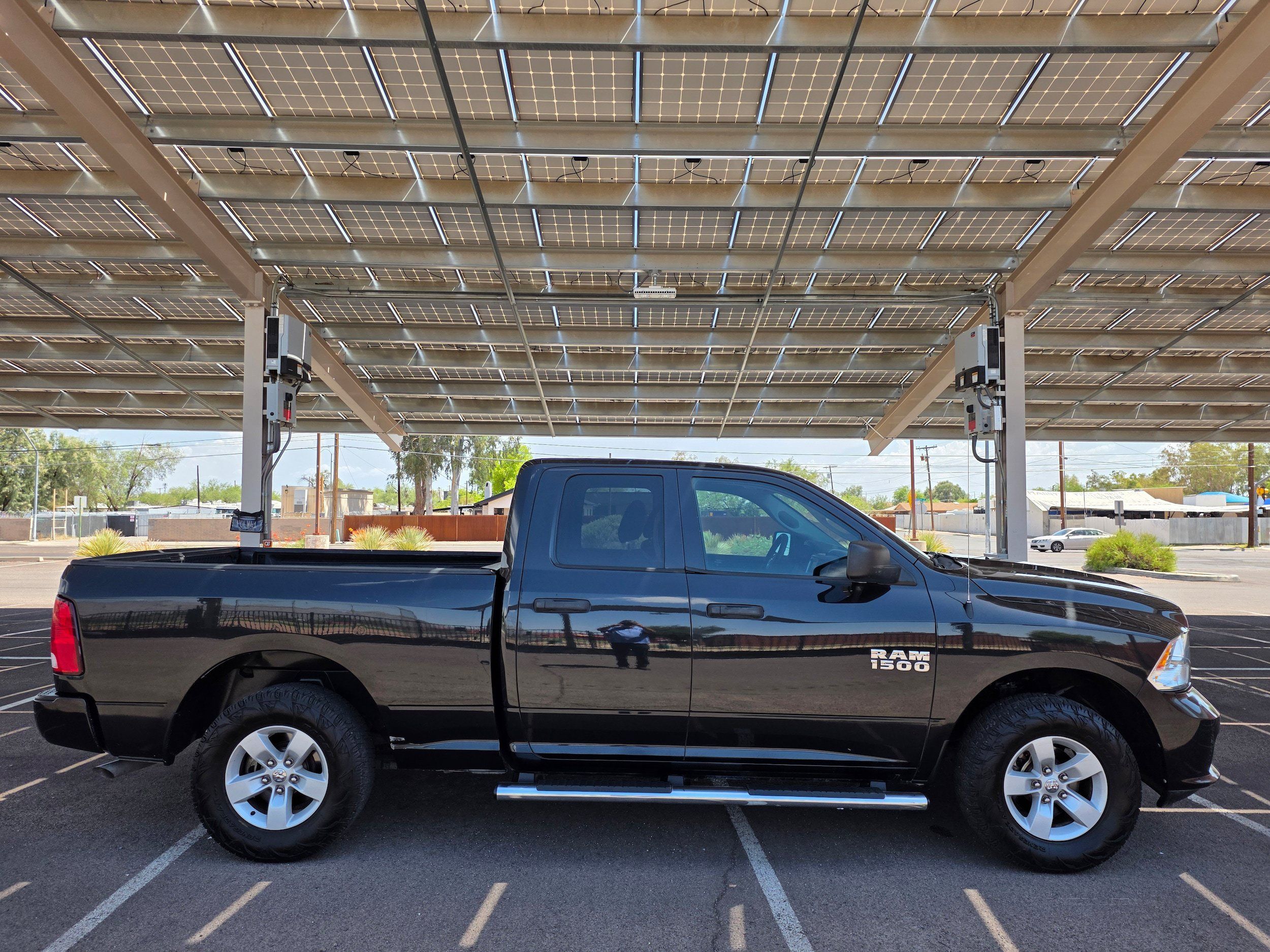 Used 2018 RAM 1500 Express RWD image 6
