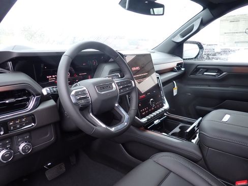 New 2026 GMC Yukon XL Denali w/ Sun & Power Step Package image 18