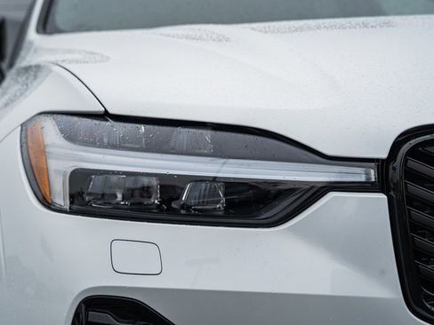 New 2026 Volvo XC60 B5 Plus w/ Protection Package Premier image 12