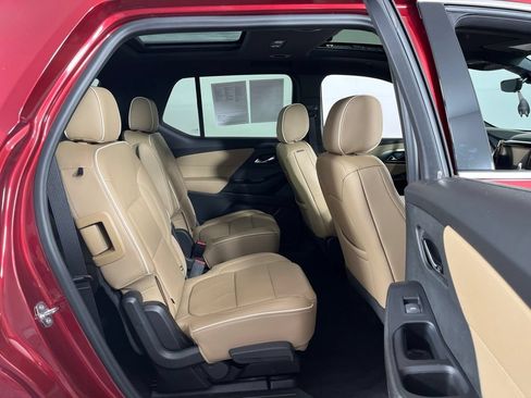 Certified 2022 Chevrolet Traverse Premier AWD/4WD image 15