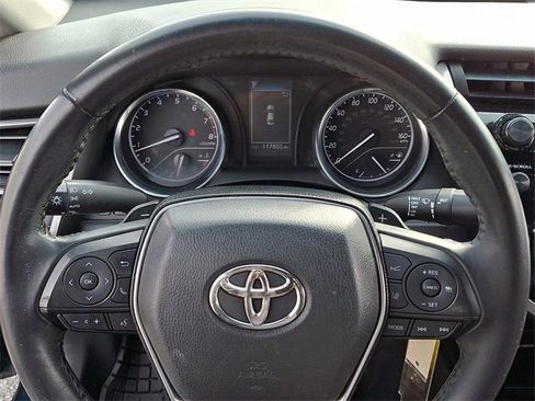 Used 2019 Toyota Camry SE image 19