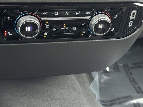 Certified 2024 Chevrolet Silverado 1500 LT image 12