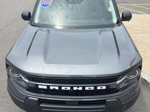 Used 2025 Ford Bronco Sport Outer Banks w/ Outer Banks Tech Package+ AWD/4WD image 8