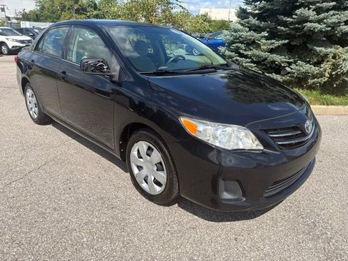Used 2013 Toyota Corolla LE FWD image 1