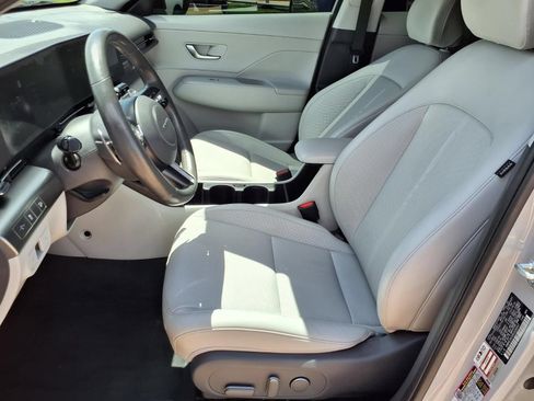 Used 2024 Hyundai Kona Limited FWD image 25
