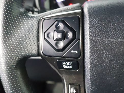 Used 2019 Toyota 4Runner Limited AWD/4WD image 33