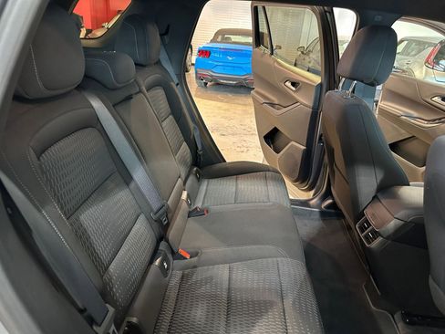 Used 2025 Chevrolet Equinox LT image 37