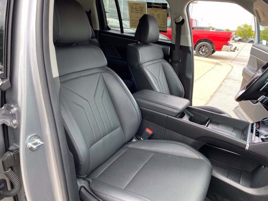 Used 2026 Hyundai Santa Fe SEL AWD/4WD image 29