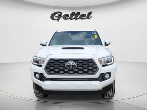 Used 2022 Toyota Tacoma TRD Sport w/ Technology Package image 16