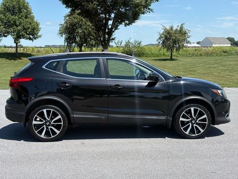 Used 2017 Nissan Rogue Sport SL w/ SL Premium Package AWD/4WD image 10