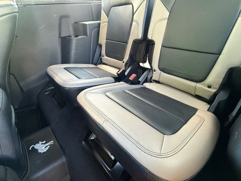 Used 2022 Ford Bronco Wildtrak image 13