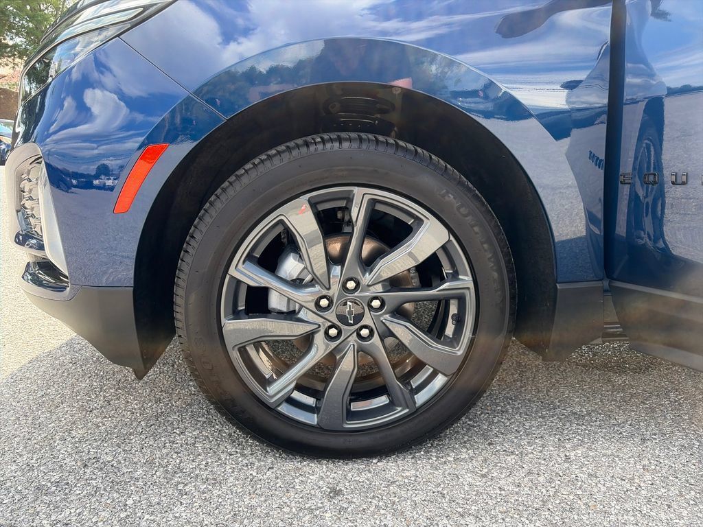 Used 2022 Chevrolet Equinox RS w/ RS Leather Package AWD/4WD image 45