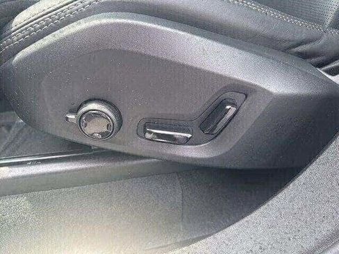 Used 2025 Volvo XC90 B6 Ultra w/ Protection Package Premier image 27