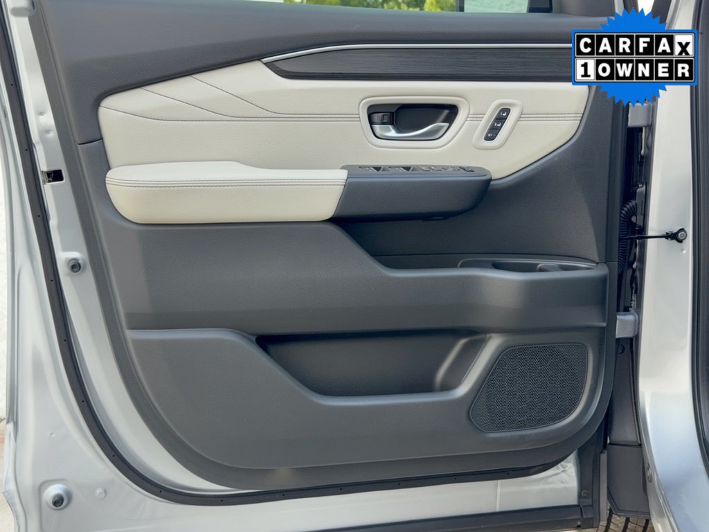 Used 2026 Honda Pilot Touring image 14