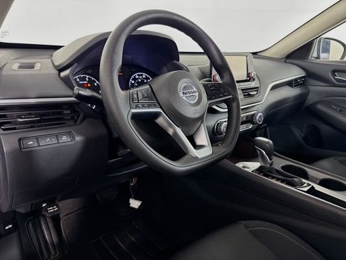 Used 2022 Nissan Altima 2.5 S FWD image 21