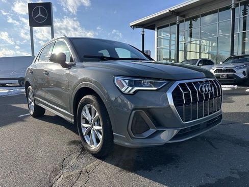 Used 2025 Audi Q3 2.0T Premium image 1