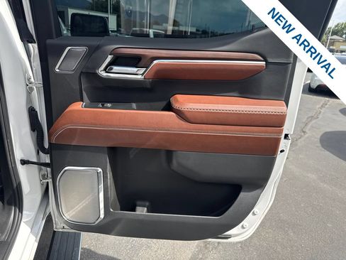 Used 2024 GMC Sierra 1500 Denali Ultimate AWD/4WD image 12