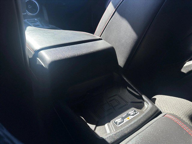 Used 2019 Chevrolet Camaro ZL1 RWD image 19