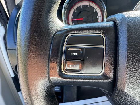 Used 2014 RAM C/V Tradesman image 14