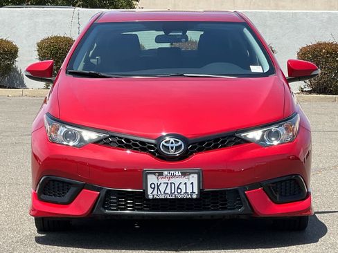 Certified 2018 Toyota Corolla iM w/ Carpet Mat Package (TMS) FWD image 10