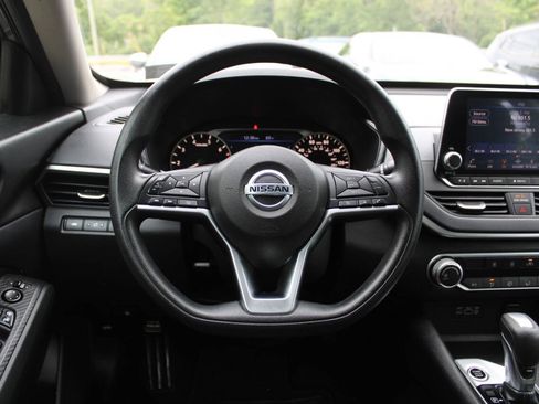 Used 2019 Nissan Altima 2.5 S FWD image 34