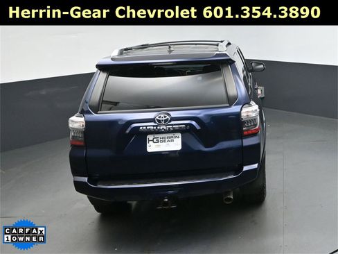 Used 2017 Toyota 4Runner SR5 Premium image 38