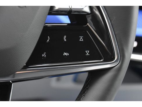 New 2026 Cadillac Optiq Sport 2 w/ LPO, Floor Liner Package AWD/4WD image 31