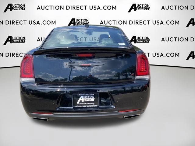 Used 2023 Chrysler 300 S w/ Comfort Group RWD image 6