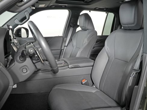 Used 2025 Lexus LX 700h Overtrail AWD/4WD image 5