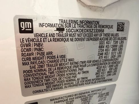 Used 2025 Chevrolet Silverado 1500 LT AWD/4WD image 33
