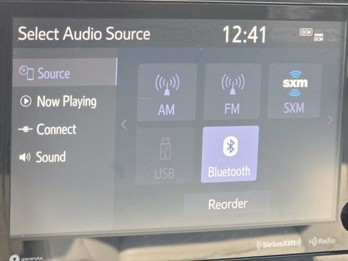 Used 2020 Toyota Highlander XLE image 6