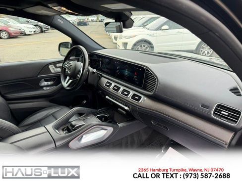 Used 2020 Mercedes-Benz GLE 350 4MATIC w/ AMG Line Exterior image 7