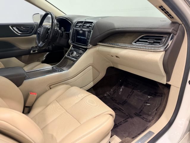 Used 2017 Lincoln Continental Reserve w/ Technology Package AWD/4WD image 27
