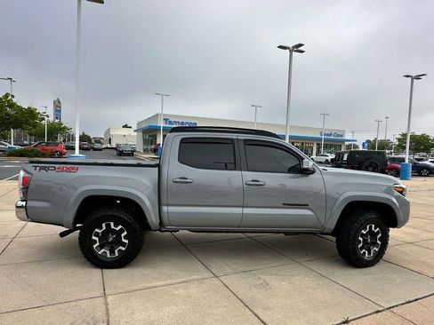 Used 2021 Toyota Tacoma TRD Off-Road image 5