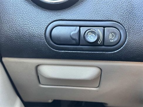 Used 2009 Pontiac G6 Sedan w/ Sport Package 2 image 25